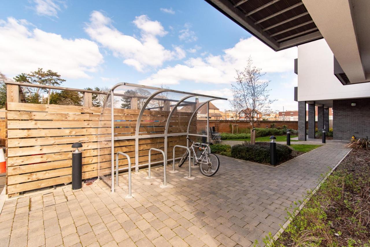 Super High End 1 Bed With Balcony - Central West Bridgford Nottingham